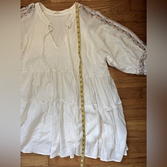 En Creme White Mini Dress with Embroidered Sleeves - Picture 6 of 6